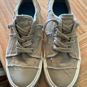 Blowfish womens Tan Sneakers